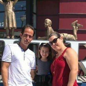 Meet your Posher, Mayrelis